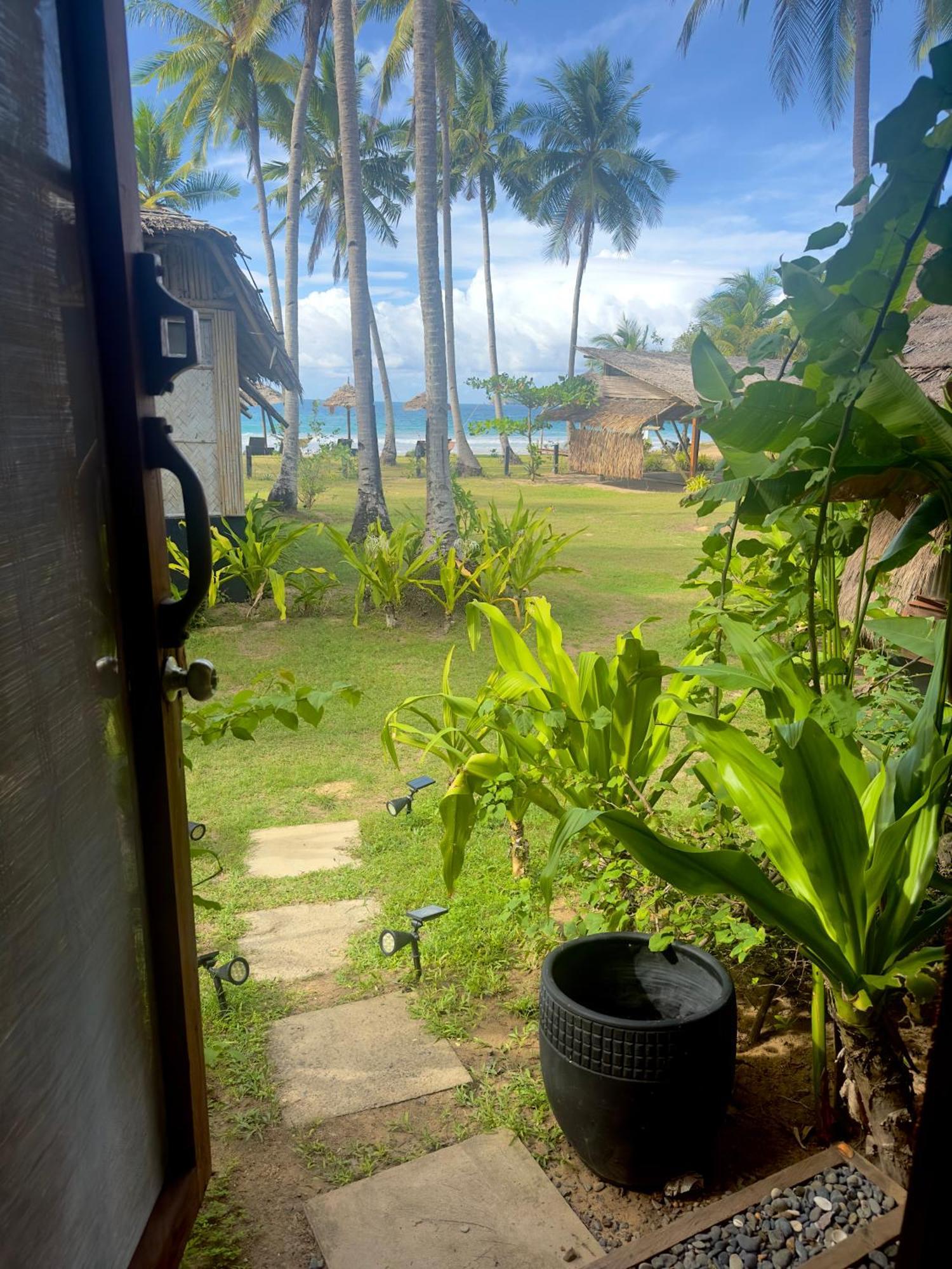 Eco Sanctuaries Nature Lodge Nacpan Beach, 爱妮岛 外观 照片